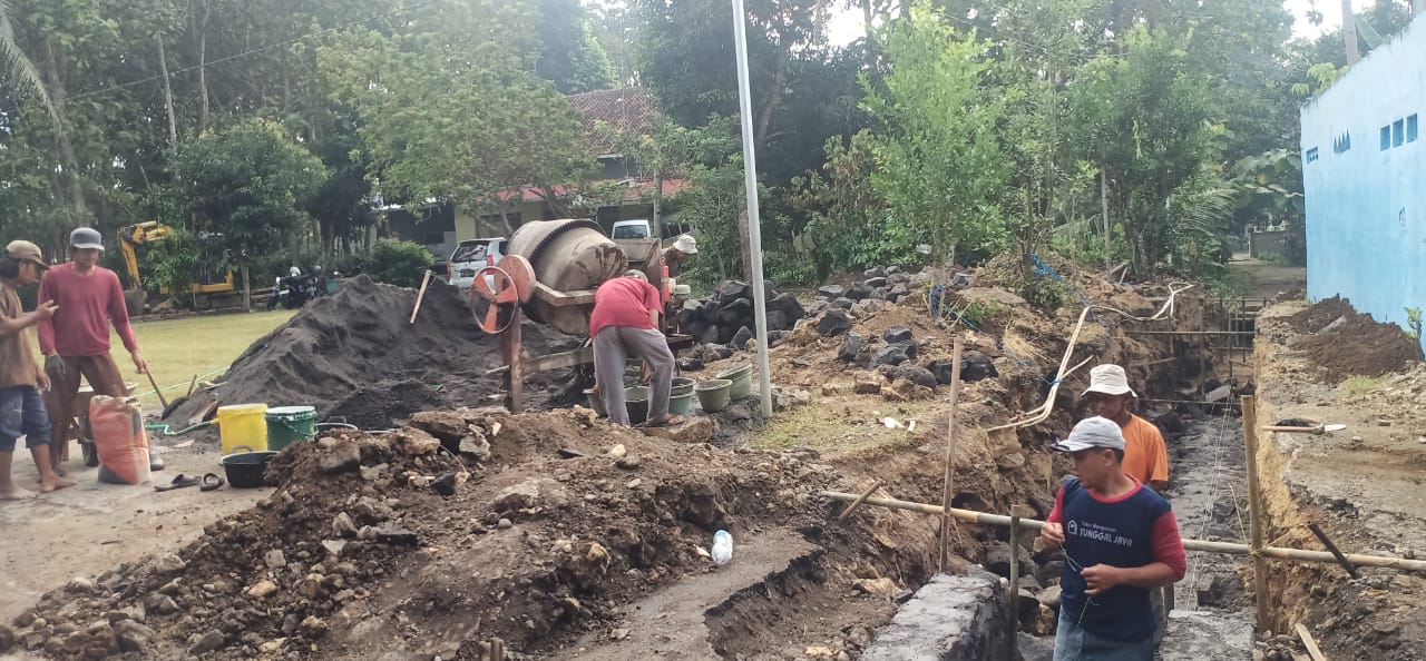 Gorong-Gorong Sepanjang 25 Meter Dibangun Di Dayakan, Warga Antusias Dukung Upaya Pencegahan Banjir